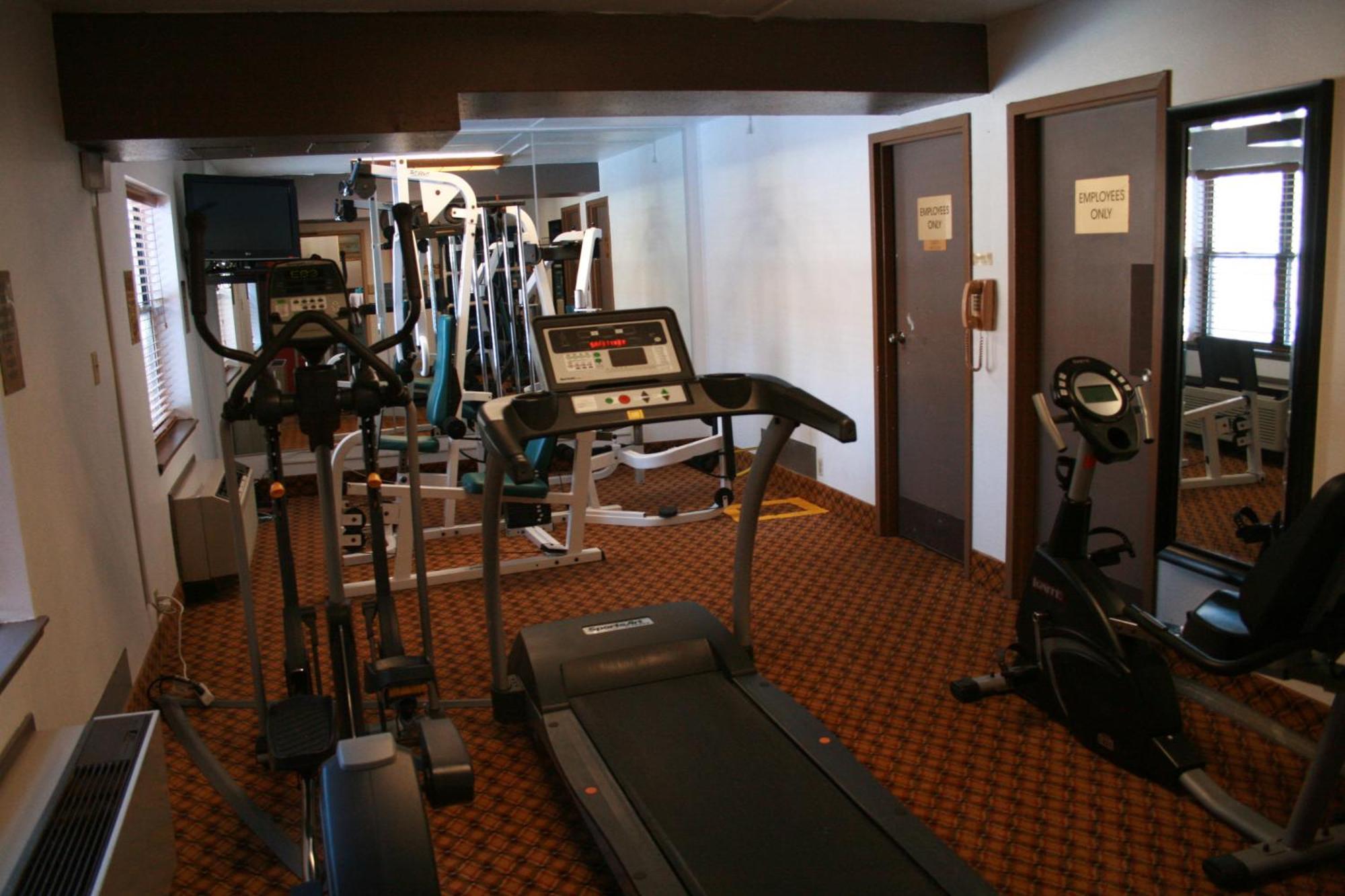 Douglas Inn And Conference Center Bagian luar foto