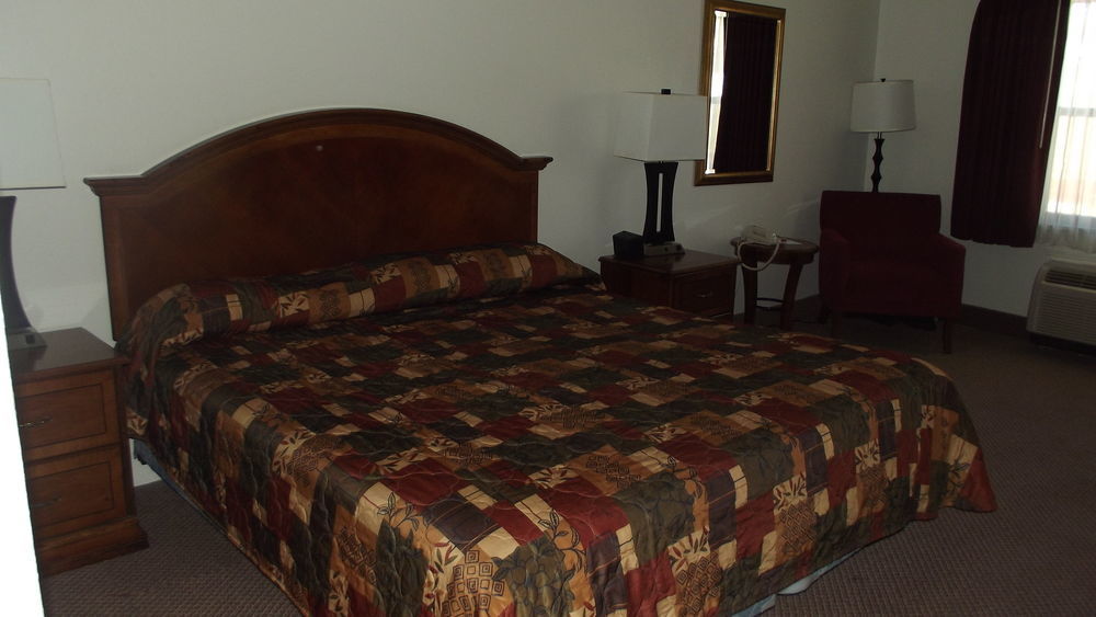 Douglas Inn And Conference Center Bagian luar foto
