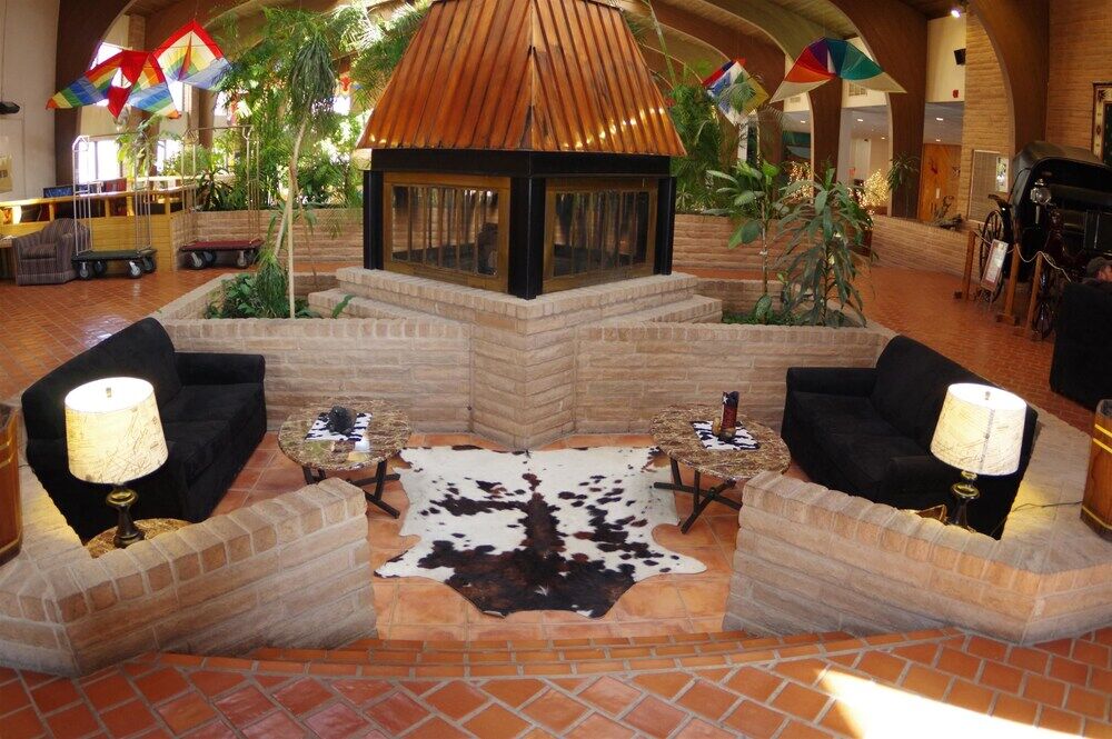 Douglas Inn And Conference Center Bagian luar foto